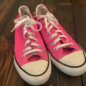 Hot pink converse